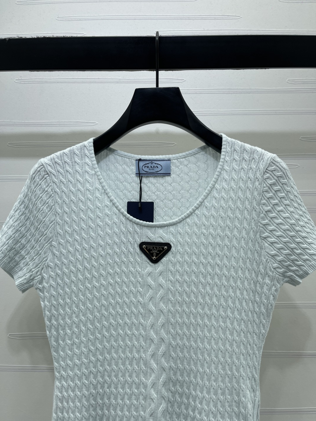 Women's short sleeves